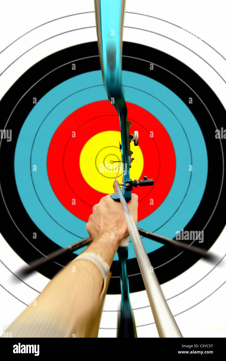 Archery archer aiming towards a target cxyc5t